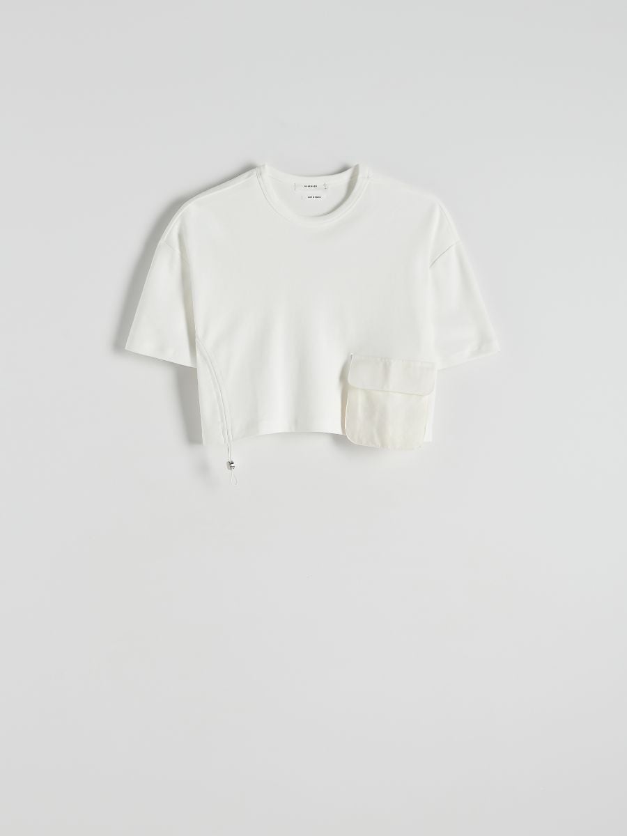 T-shirt with a pocket - cream - RESERVED
