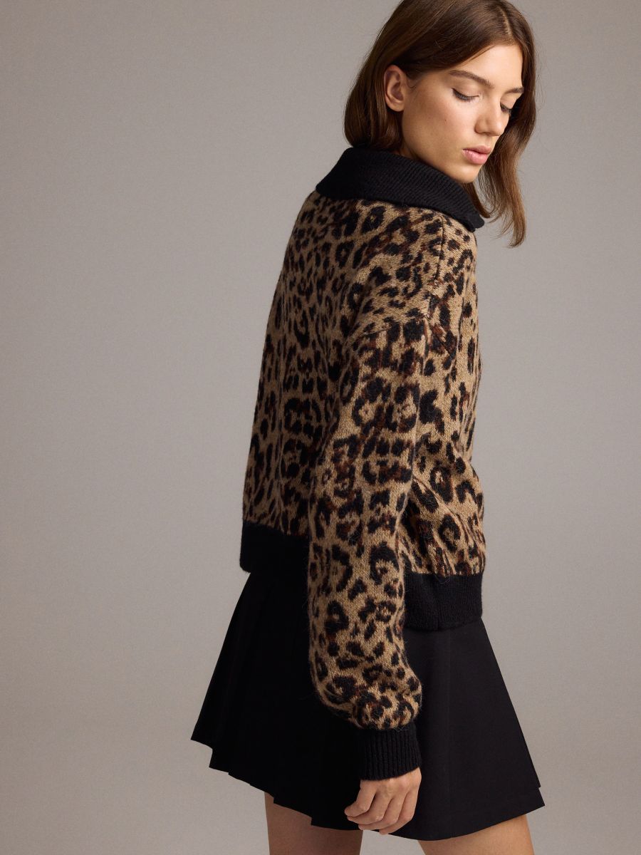 Pullover mit Leopardmuster aus Wollgemisch - bunt - RESERVED - 4
