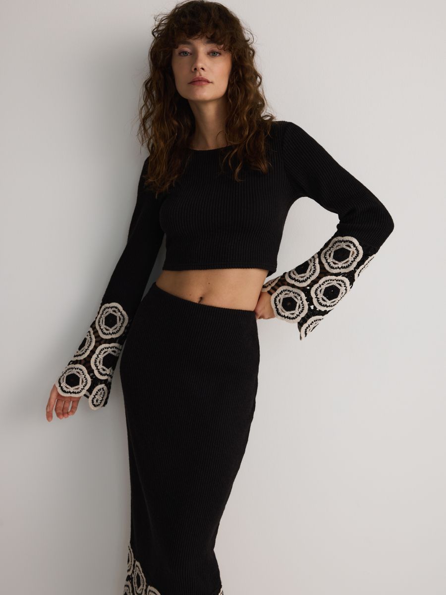 Short sweater with openwork sleeves - black - RESERVED - 4