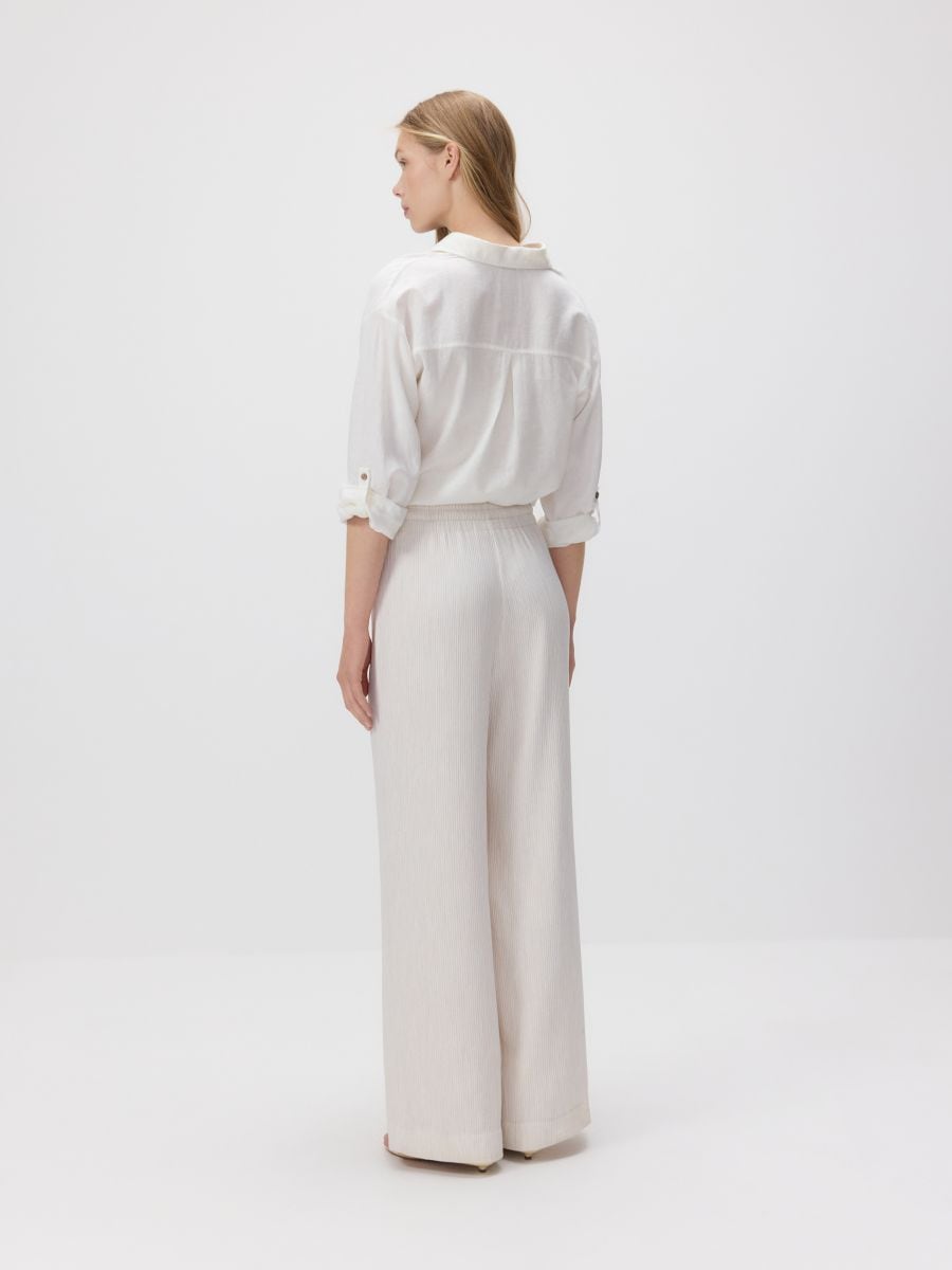 Lockere Hose mit Bindegürtel - creme - RESERVED - 3