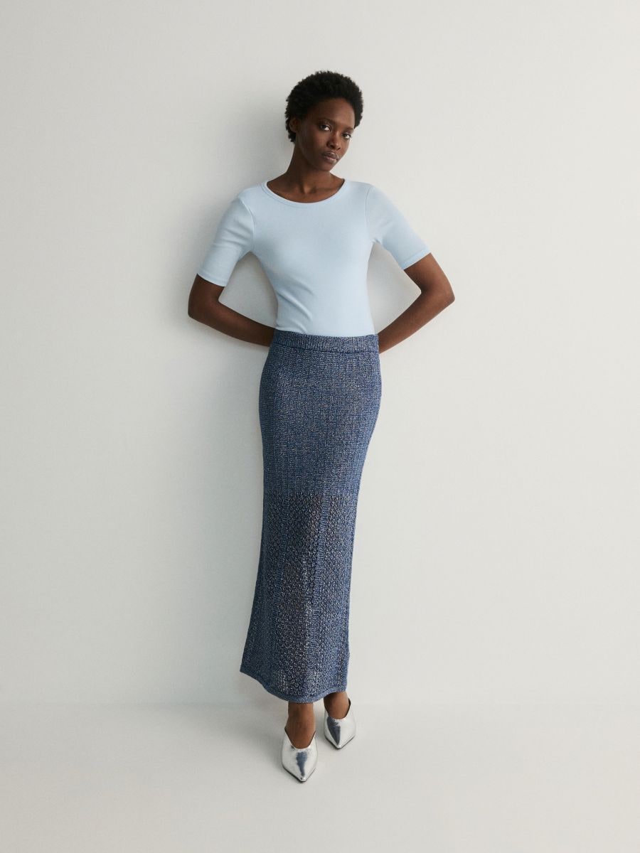 Body with open back - pale blue - RESERVED - 3