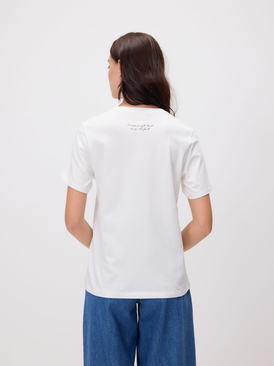 T-shirt regular z drobnym haftem Kolor złamana biel
