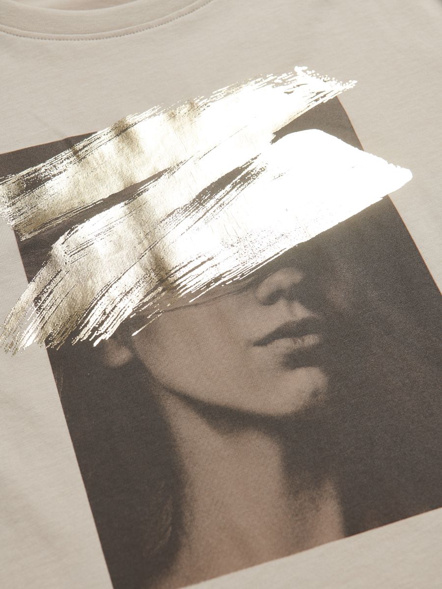 T-shirt with shiny print - beige - RESERVED - 2