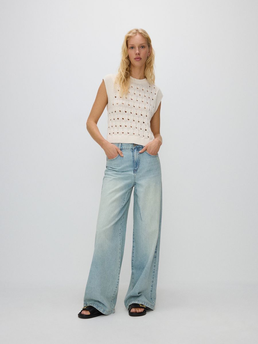 Pullunder mit Lochmuster - beige - RESERVED - 2