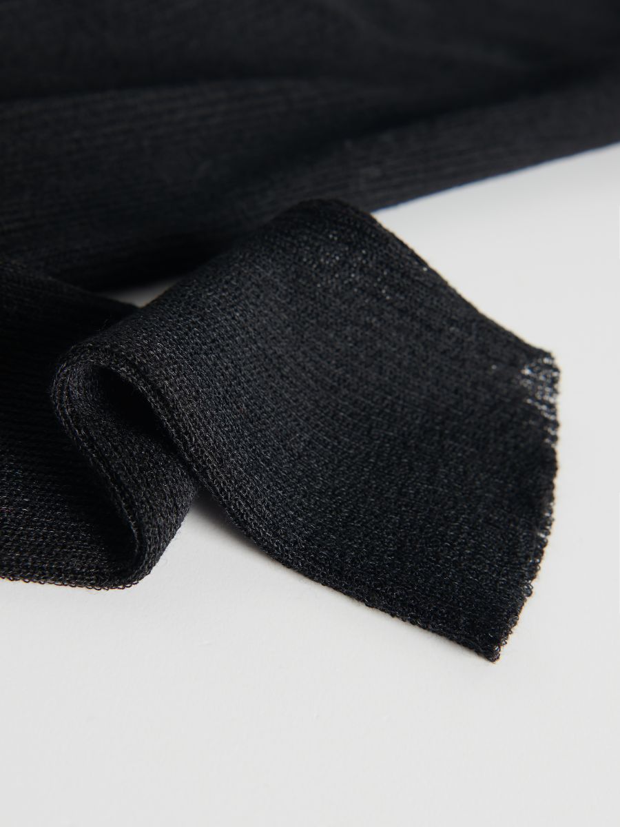 Fin rebrast puli - črna - RESERVED - 7