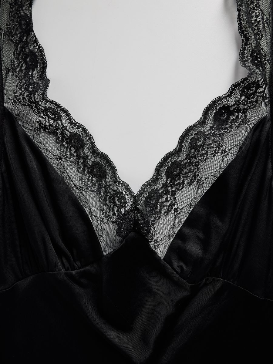 Kleid in Lingerie-Optik aus Viskose Farbe schwarz - RESERVED