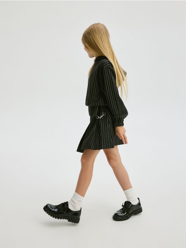 GIRLS` SKIRT - RESERVED