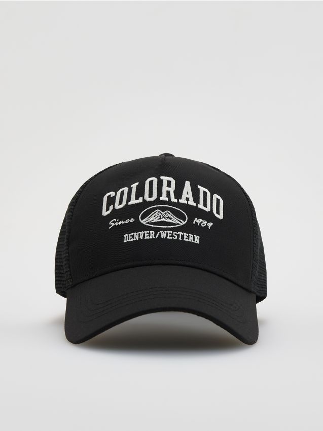 Trucker cap with embroidery - RESERVED