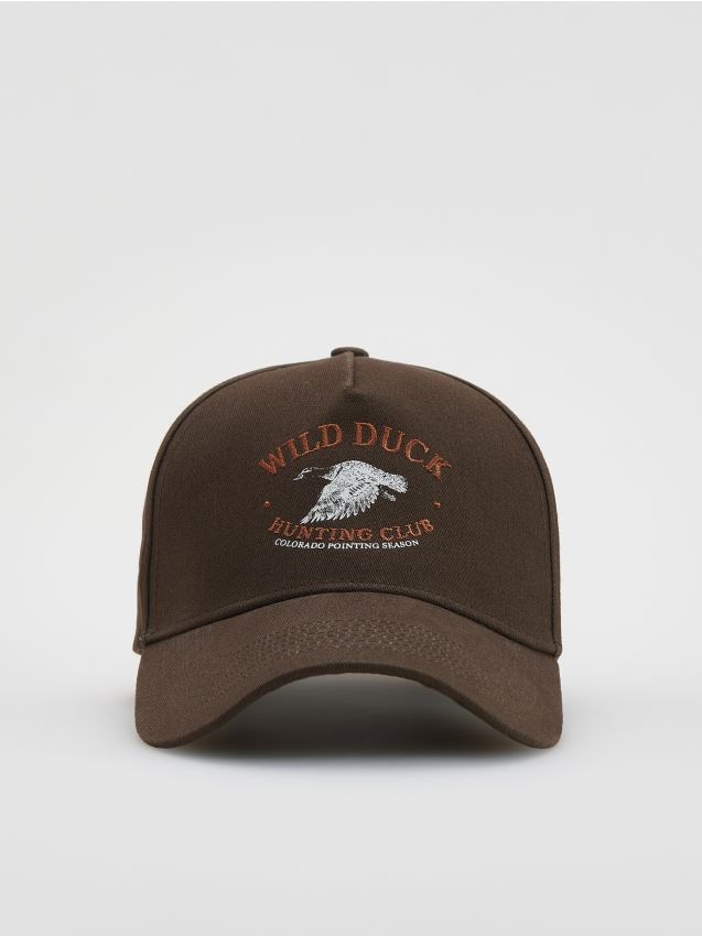 Baseball cap with embroidery - RESERVED