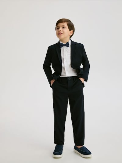 Elegáns regular nadrág