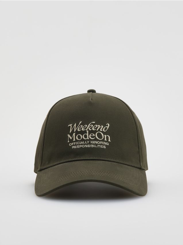 Baseball cap with embroidery - RESERVED