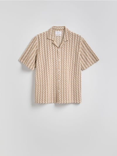 Regular fit patterned shirt