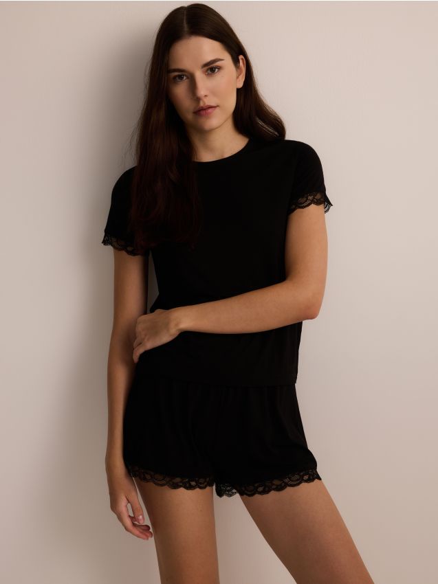 Zweiteiliges Pyjama-Set mit hohem Viskoseanteil - RESERVED