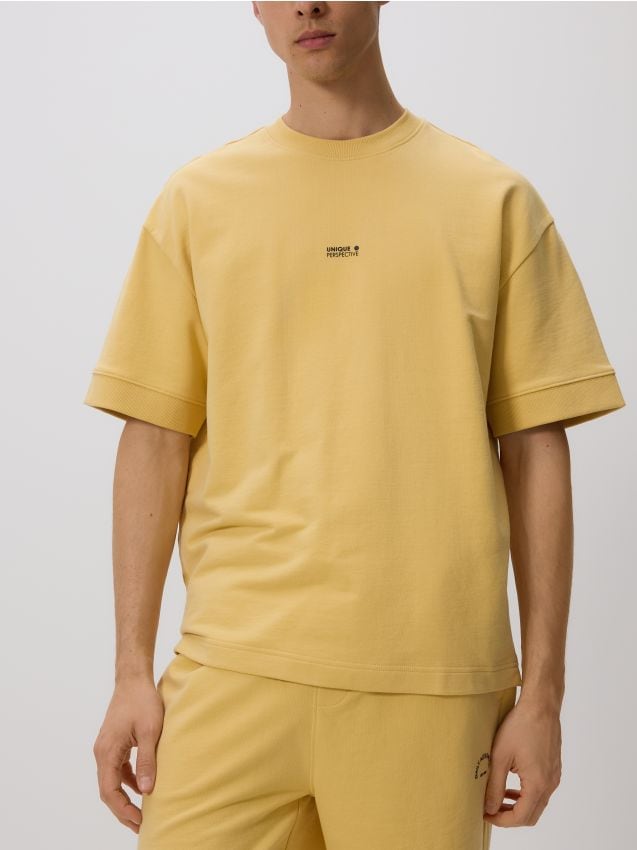 Boxy T-shirt with print - RESERVED