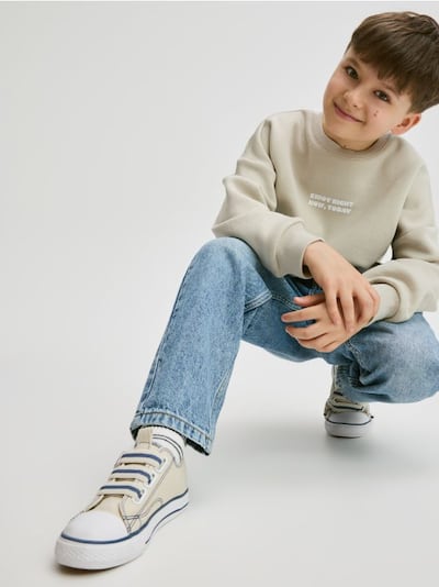 Tenisky s páskem na suchý zip