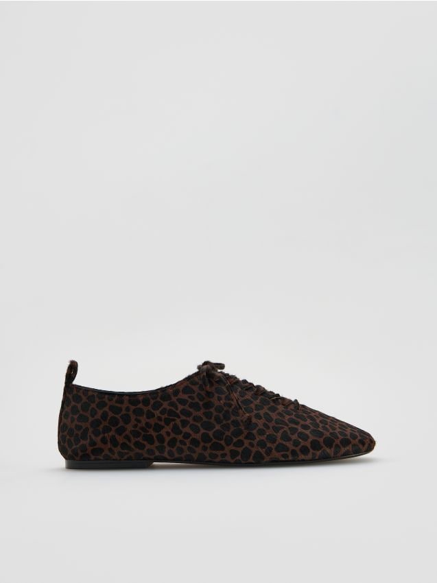 LADIES` LOAFER SHOES - RESERVED