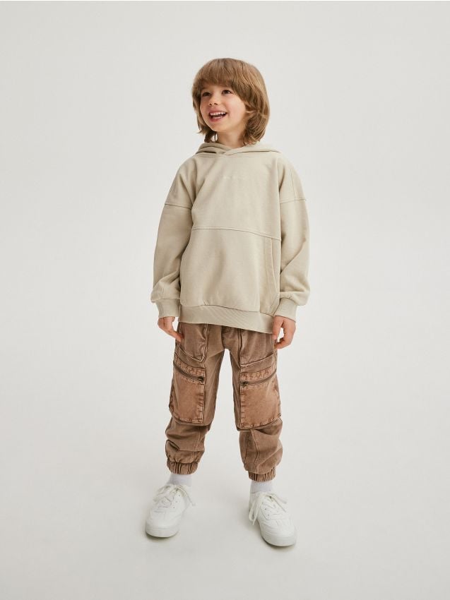 Reserved - pantaloni jogger cargo cu efect prespălat - maro