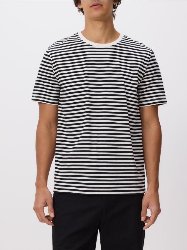 Reserved - Tricou regular fit cu dungi - negru Reserved - Tricou regular fit cu dungi - negru