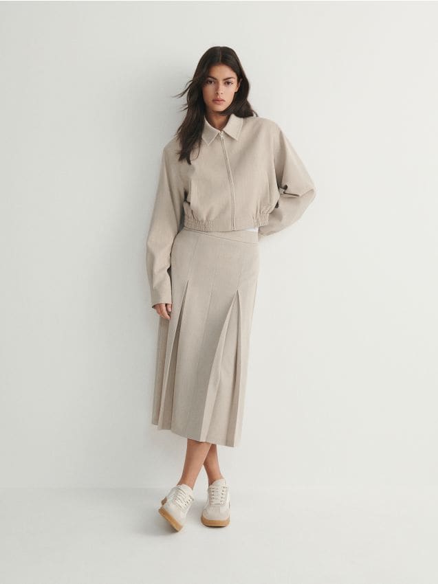 Skirt with two pleats - RESERVED