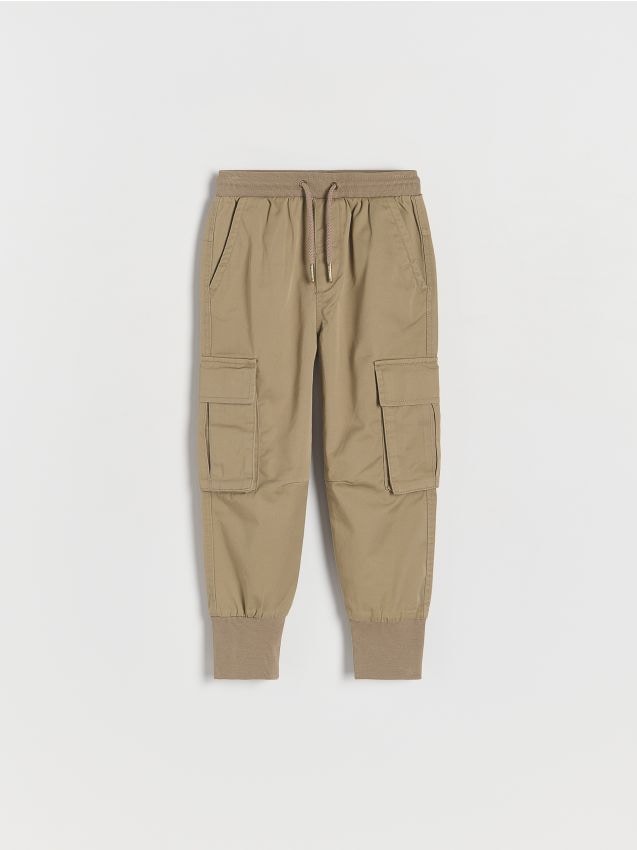 Reserved - Pantaloni jogger cargo cu buzunare - bej