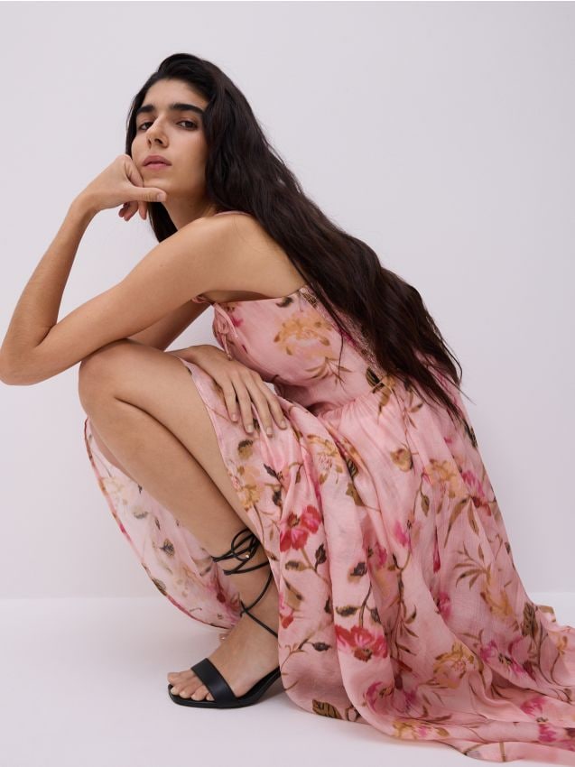 LADIES` DRESS - RESERVED