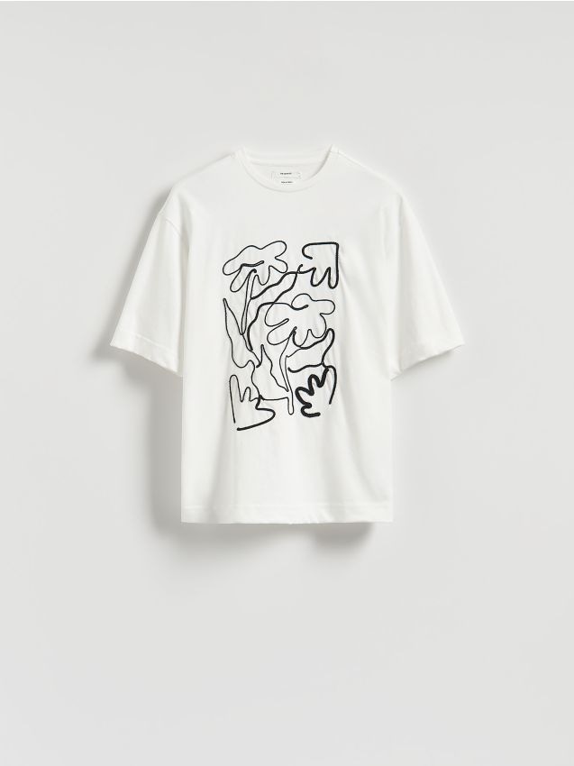T-shirt with embroidery detailing - RESERVED
