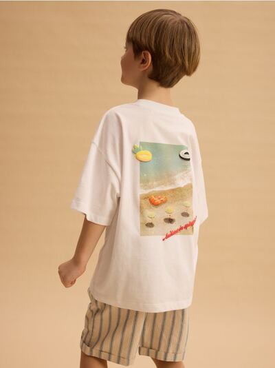 T-shirt oversize z nadrukiem