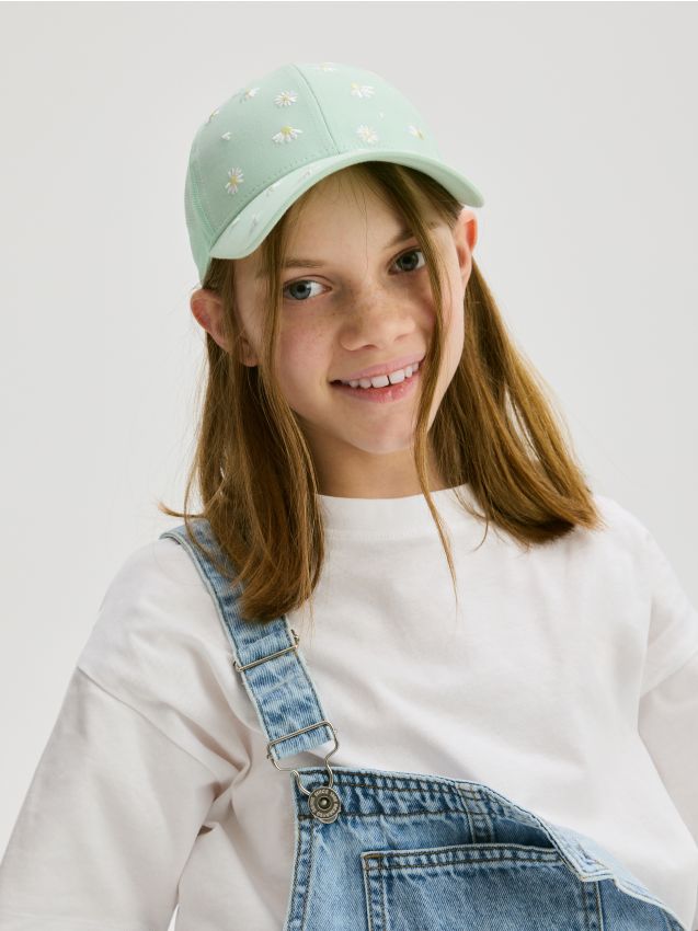 Cap with embroidery - RESERVED