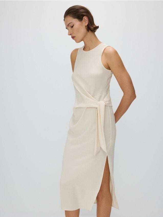 Midi dress with tie waist Color nude - RESERVED - 0948P-02X