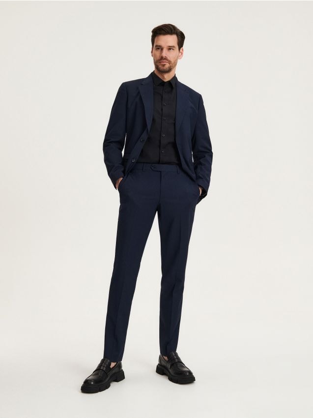 Slim pantalone na crtu - RESERVED
