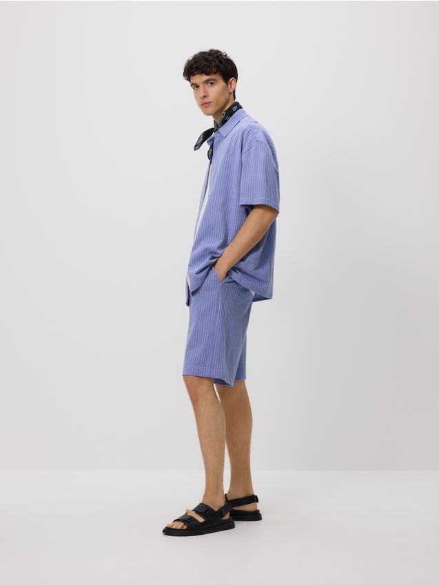 Oversized stribet skjorte - RESERVED