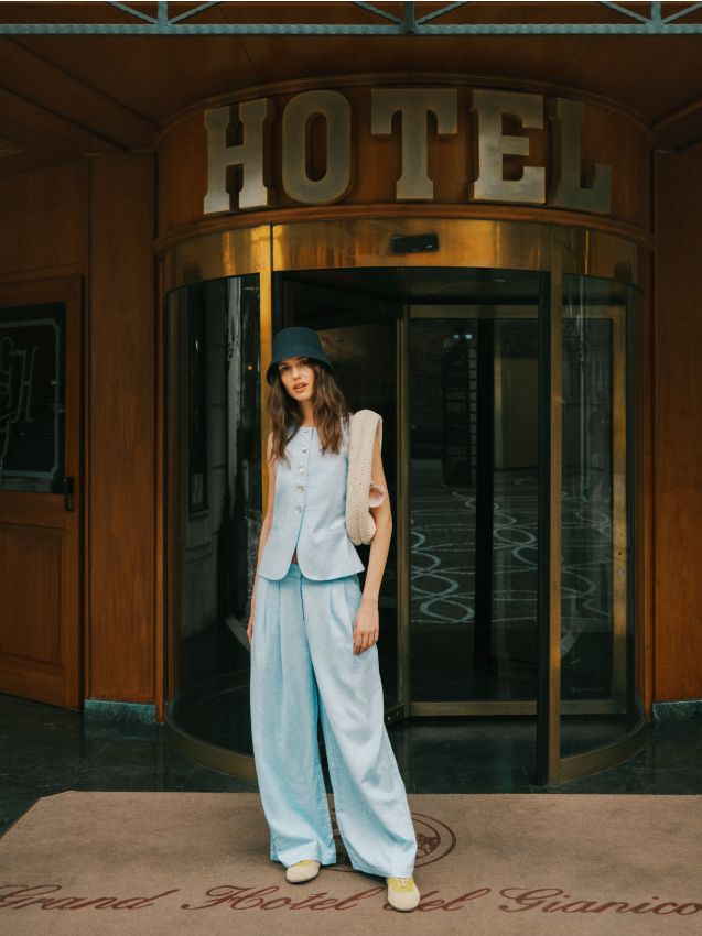 Wide leg trousers - RESERVED