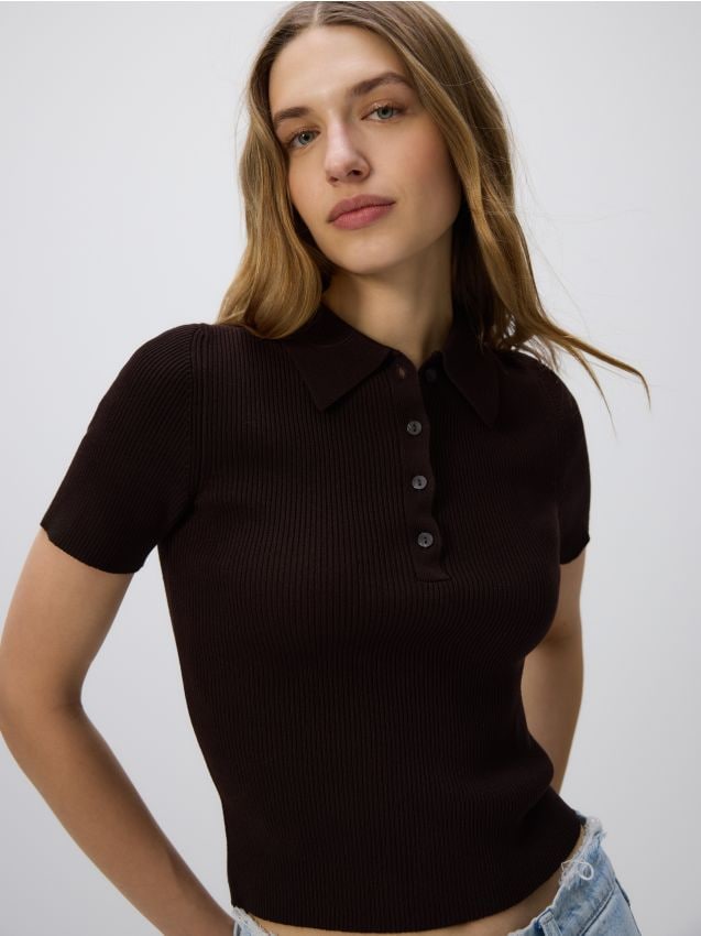 Blouse with a polo collar