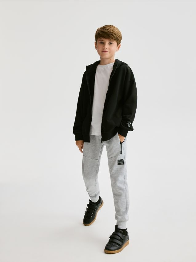 Cotton trousers with pockets - RESERVED