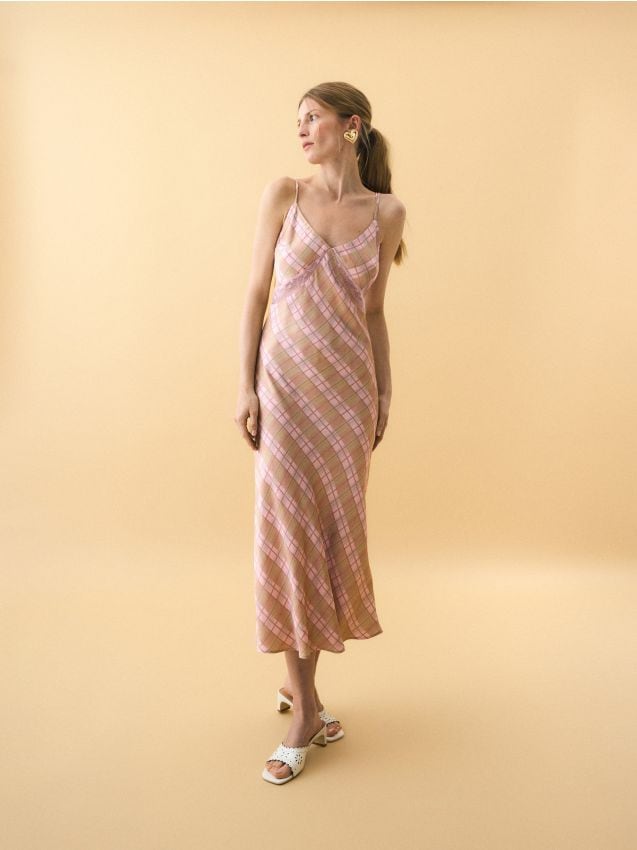 LADIES` DRESS - RESERVED