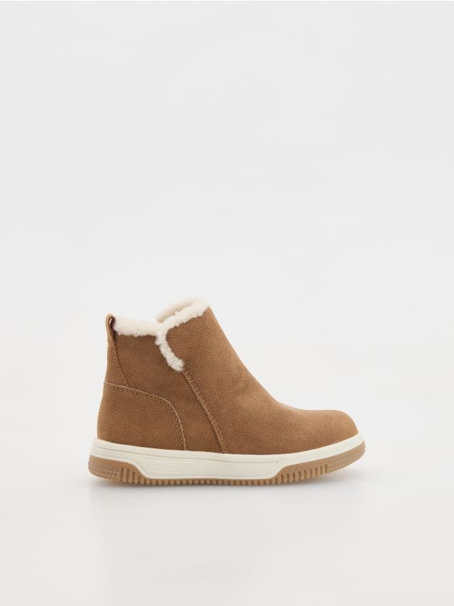 Ankle boots with zip fastening - RESERVED