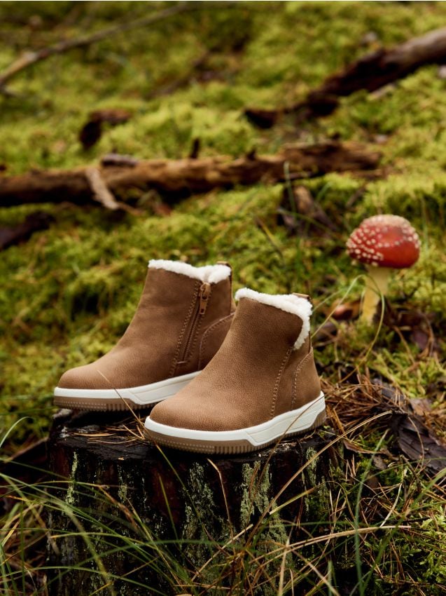 Ankle boots with zip fastening - RESERVED
