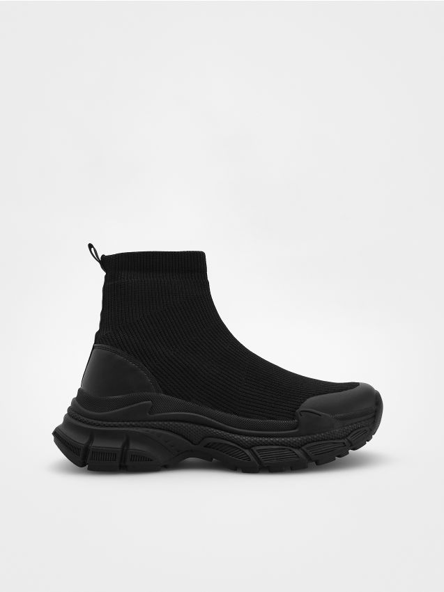 Sneakers with wide sole - RESERVED