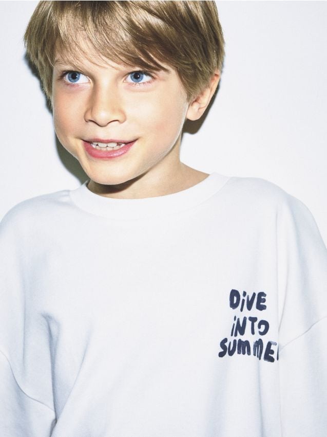 Cotton T-shirt with print - RESERVED