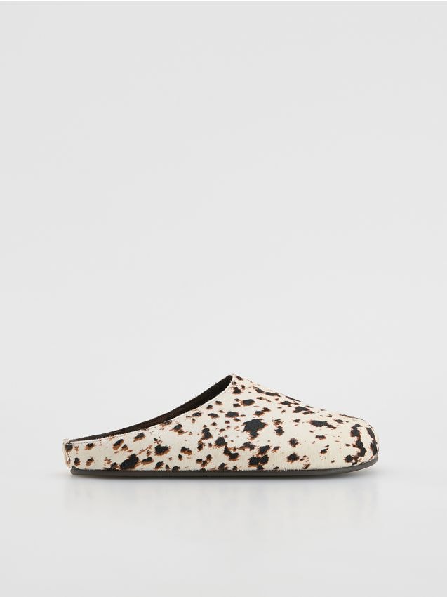 Mules en cuir avec motif animalier - RESERVED