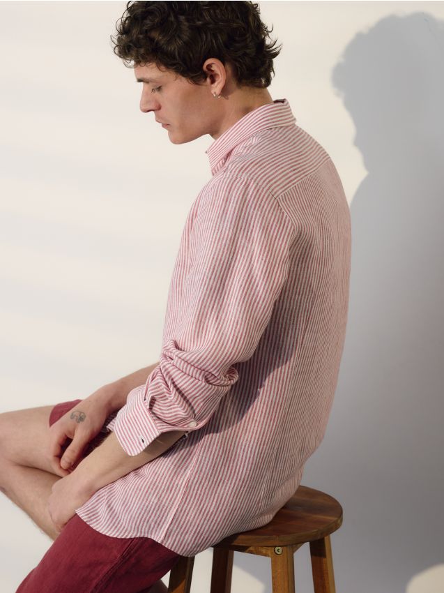Regular fit linen shirt - RESERVED