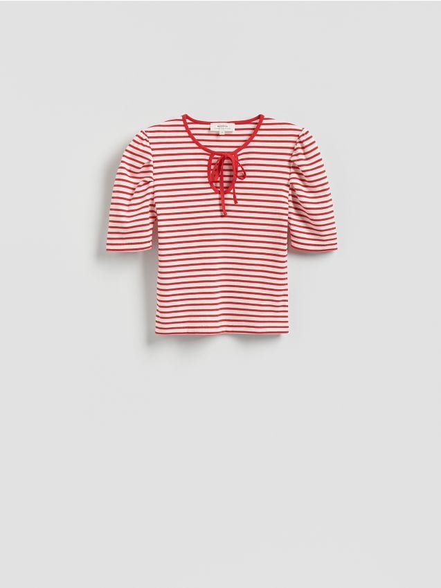 Blus med puffärmar - RESERVED