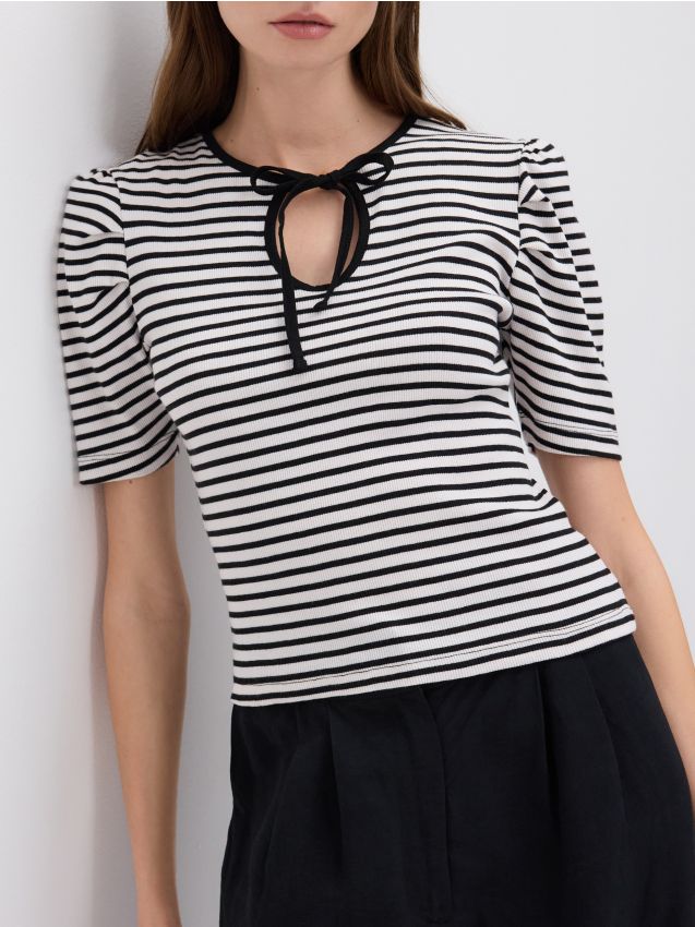 Blouse with puff sleeves - RESERVED