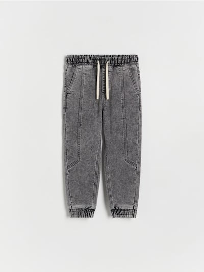 Elastiske joggingjeans