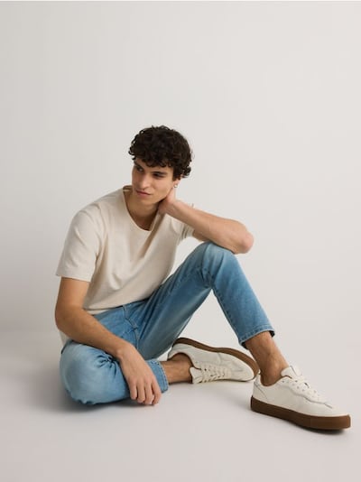 Sneakers met een hoog leergehalte
