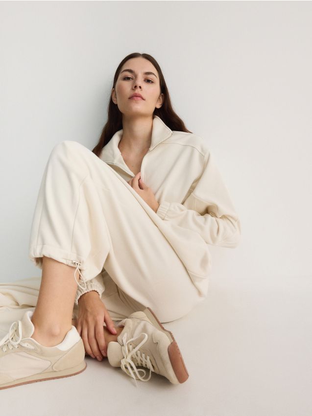 Reserved - pantaloni sport oversized - crem
