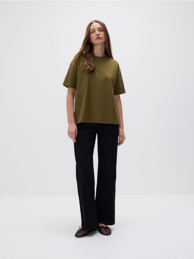 Oversized t-shirt med hög andel bomull - RESERVED
