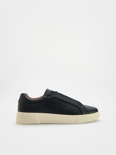 Leather rich sneakers