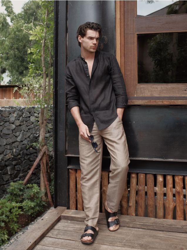 Regular fit linen shirt - RESERVED
