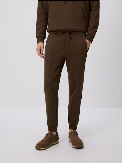 Slim sweatpants
